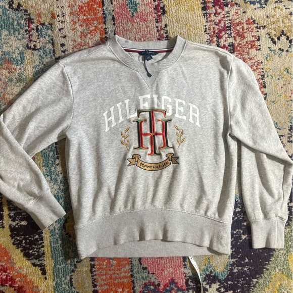 Tommy Hilfiger Gray embroidered women’s  Sweatshirt XXS - Picture 1 of 7